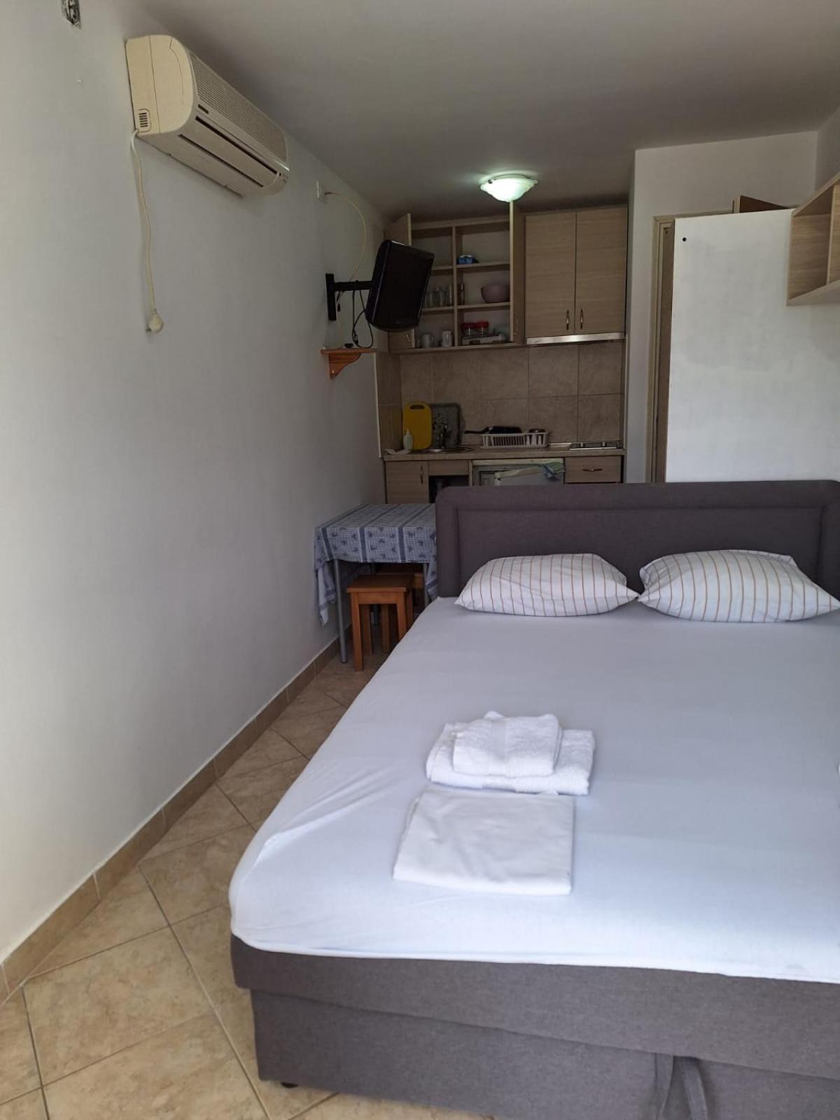 Apartments Iva Kotor Eksteriør bilde
